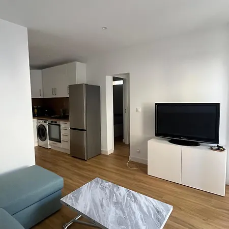 T3 A Deux Pas Du Port Et Des Plages 방돌